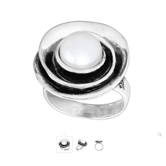 Silpada Jewelry - FINAL PRICE DROP               Silpada R2121  size 7  beautiful substantial ring